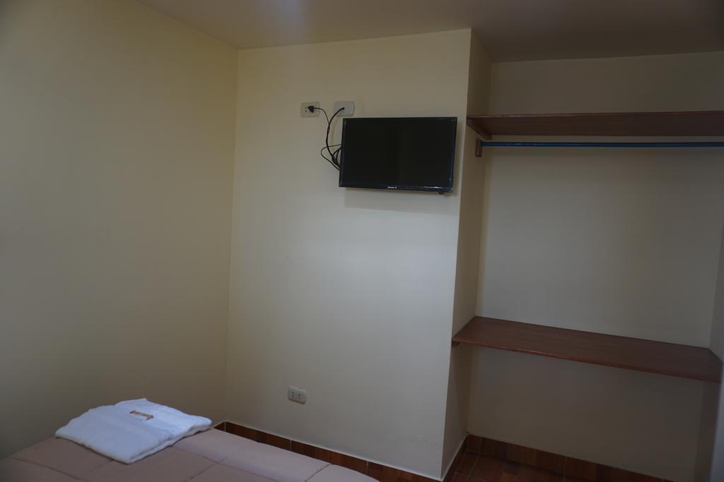 Residencial Mamamia Hotell Tacna Eksteriør bilde
